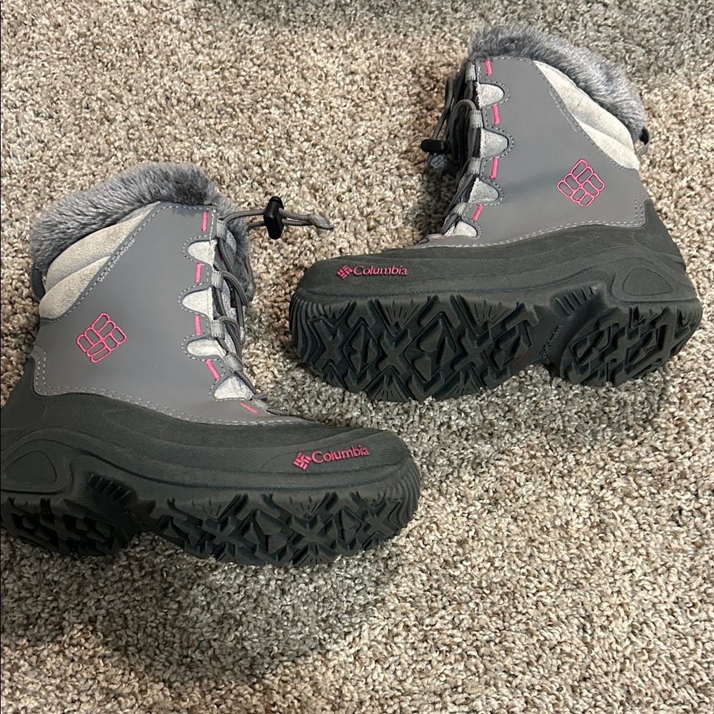 Columbia Kids' Snow Boots in Gray and Pink